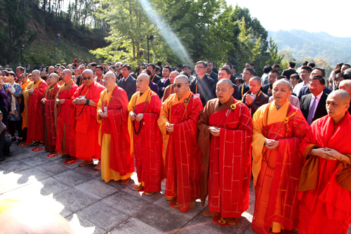 佛教三部派齐聚太湖 共纪朴老110周年诞辰