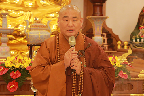 湖州寿圣寺传授三坛大戒法会圆满：发牒谢师
