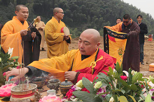 九华山平坦寺释广济图片