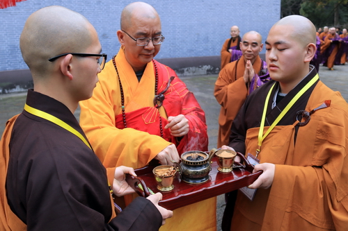 天童禅寺传授三坛大戒法会第二十三日：二坛请戒 迎请得戒和尚