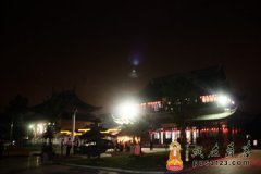 上海寿安寺19日凌晨举行植福延生祈福普佛法会