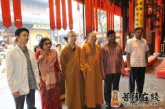 斯里兰卡教育部长到上海玉佛禅寺参观