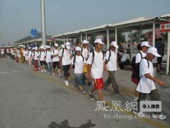 上海玉佛寺帮助云南贫困学生走出大山实现世博梦想