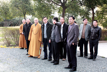 上海市民族和宗教事务委员会领导一行视察指导洪福寺