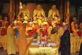 湖北大冶目莲寺举行五七回向 纪念净慧长老