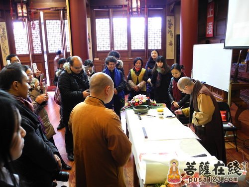上海西林禅寺举行商业精英“一日禅”活动