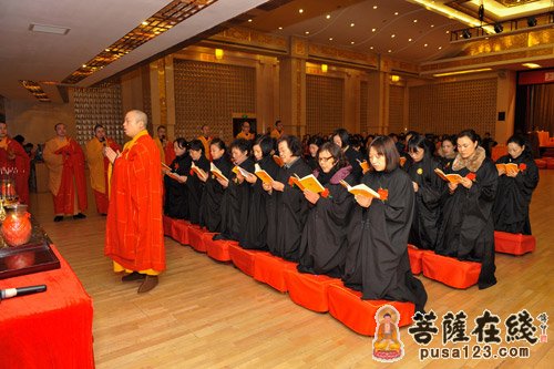 肉灵芝-上海玉佛禅寺隆重举行甲午年谢太岁法会