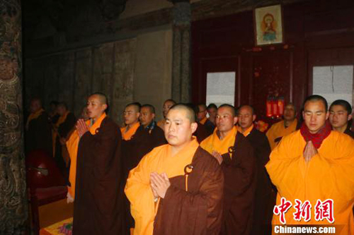 文化-嵩山少林寺方丈永信法师率僧众初祖庵祭祖