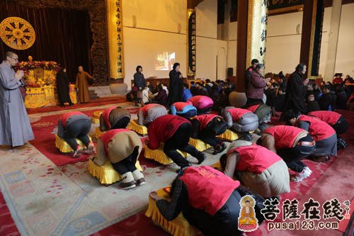 灵隐寺-杭州灵隐寺弟子拜年 光泉大和尚以八正道相勉