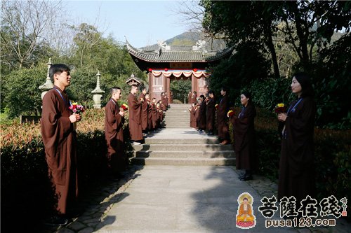 杭州永福禅寺念顺法师荣膺方丈升座庆典暨禅宗高僧墨迹展举行