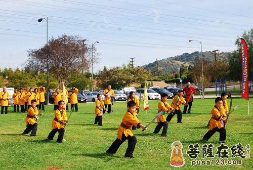 少林武术-美国洛杉矶少林功夫禅学院举行“加州嵩山少林寺日”庆祝活动