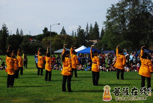 少林武术-美国洛杉矶少林功夫禅学院举行“加州嵩山少林寺日”庆祝活动