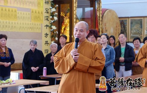 佛教-上海龙华古寺佛教弘法团一行七十余人抵达夏威夷