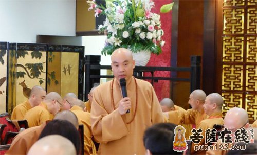 佛教-上海龙华古寺佛教弘法团一行七十余人抵达夏威夷