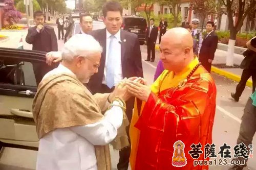 印度总理莫迪一行前往西安大兴善寺参观访问