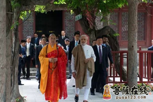 印度总理莫迪一行前往西安大兴善寺参观访问