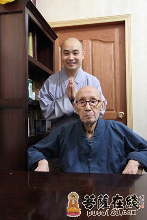 佛教-中国佛教协会驻会副会长宗性大和尚参访天童寺