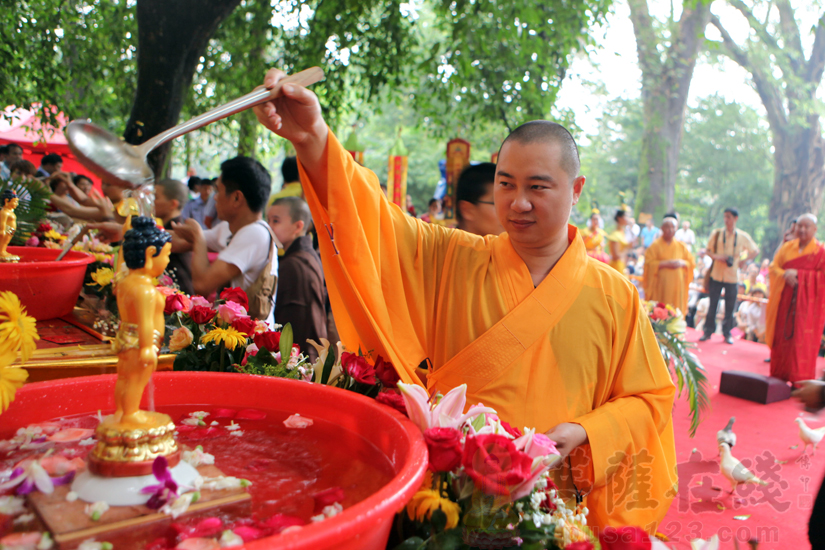 【高清图集】广西桂平西山第九届浴佛泼水旅游文化节暨荷和梵音祈福