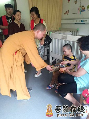 灵隐寺-杭州灵隐寺慈善功德会一行赴浙江省民政康复中心看望儿童
