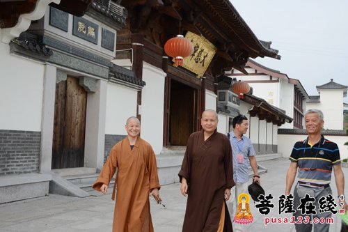 福州正心佛学院学僧赴大慈禅寺弥勒佛学院女众部参学