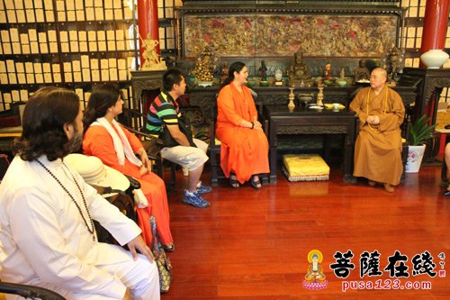 少林寺-印度禅宗巡礼团一行143人参访禅宗祖庭少林寺