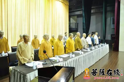 佛教-成都市佛教协会第十次代表会议隆重举行