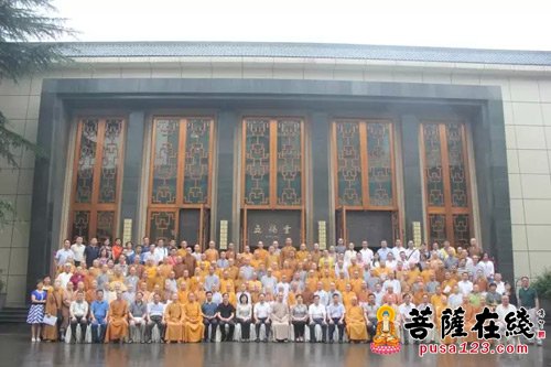 佛教-成都市佛教协会第十次代表会议隆重举行