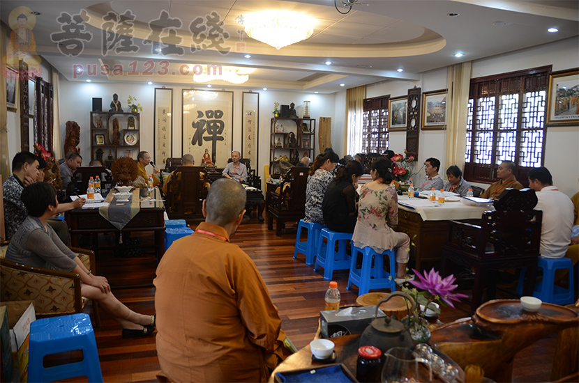 方丈室讨论会现场(图片来源:菩萨在线 摄影:妙双)