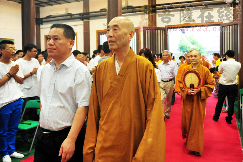 陕西省佛教协会副会长,法门寺监院,法门寺佛学院副院长智超法师(图片