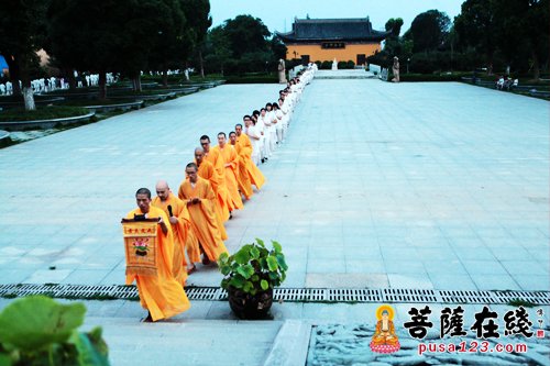 嘉兴香海禅寺青年成长禅修营开营213名大学生参加