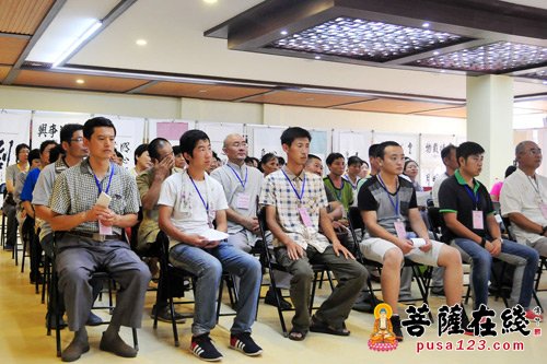佛教-中国福山合卢寺举行首届短期出家班开班仪式