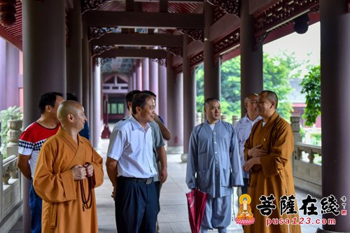 佛教-成都新都区政法委书记黄安军一行赴大佛禅院参观考察