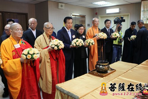 香港观宗寺、香海正觉莲社举办“纪念抗战胜利七十周年祈祷和平法会”