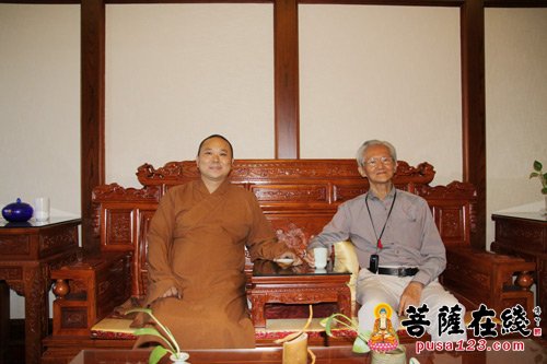 艺术-美国国立佛利尔美术馆艺术部傅申一行赴南山古寺参访