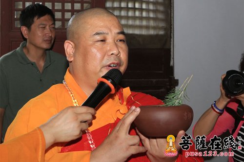 荆州-湖北荆州灵祇寺盛大举办首届地藏七法会