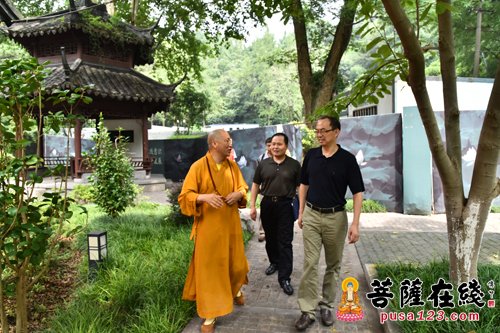 清凉寺-南京鼓楼区民宗局领导一行赴清凉寺检查安全工作