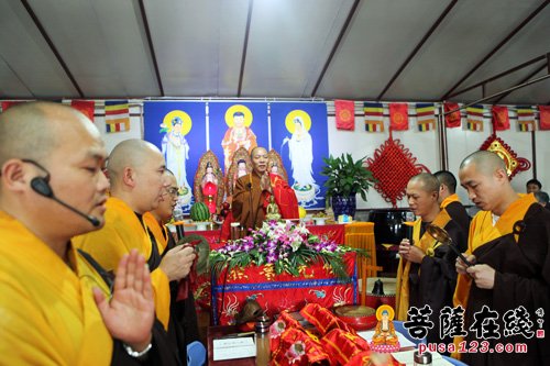 上海省殿禅寺隆重举行中峰三时系念法会
