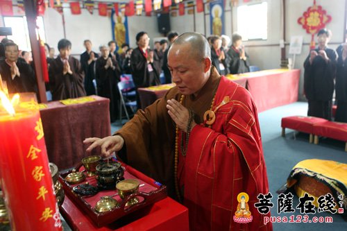 上海省殿禅寺隆重举行中峰三时系念法会