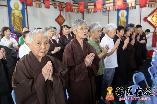 上海省殿禅寺隆重举行中峰三时系念法会