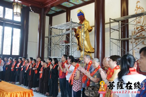 千手观音-佛欢喜日 上海宁国禅寺举行千手观音贴金法会