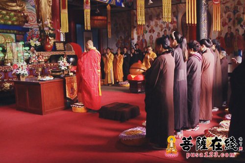 雅安-四川雅安云峰寺第十四届“千亿圣号大念诵”活动举行
