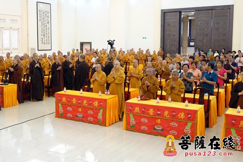 佛教-普陀山学院讲师如义法师应邀于宝陀讲寺作专题讲座