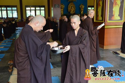 东林寺-江西庐山东林寺举行2015年度休夏自咨活动