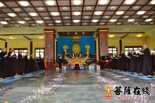 东林寺-江西庐山东林寺举行2015年度休夏自咨活动