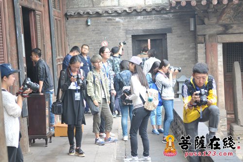 佛教-山西传媒大学师生一行参访少林寺下院灵石资寿寺