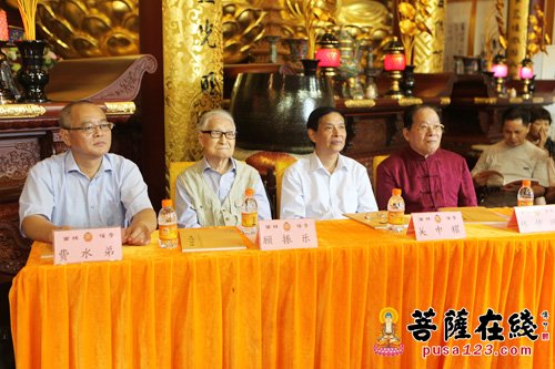 上海西林禅寺举办纪念抗日战争胜利70周年书法展