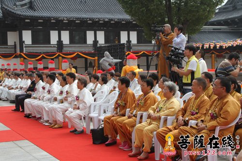 善行天下·情系暨阳 妙乐长老捐赠暨授名誉方丈仪式