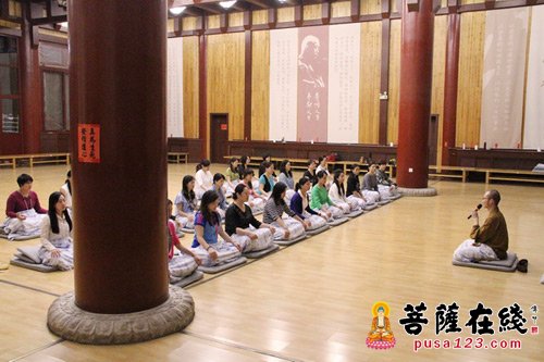 佛教-深圳清华大学研究院女子学堂参访团一行参访柏林禅寺