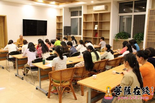 佛教-深圳清华大学研究院女子学堂参访团一行参访柏林禅寺