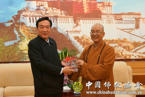 中国佛教协会-中国佛教协会组团赴西藏和尼泊尔实施地震灾后援助